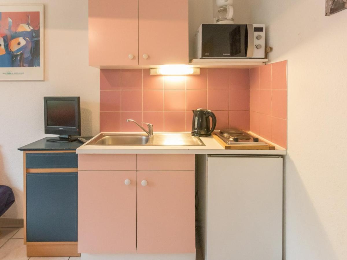 2 Pieces Avec Coin Nuit, Balcon, Parking Et Casier A - Proche Telecabine Et Centre - Fr-1-330c-16 Apartment
