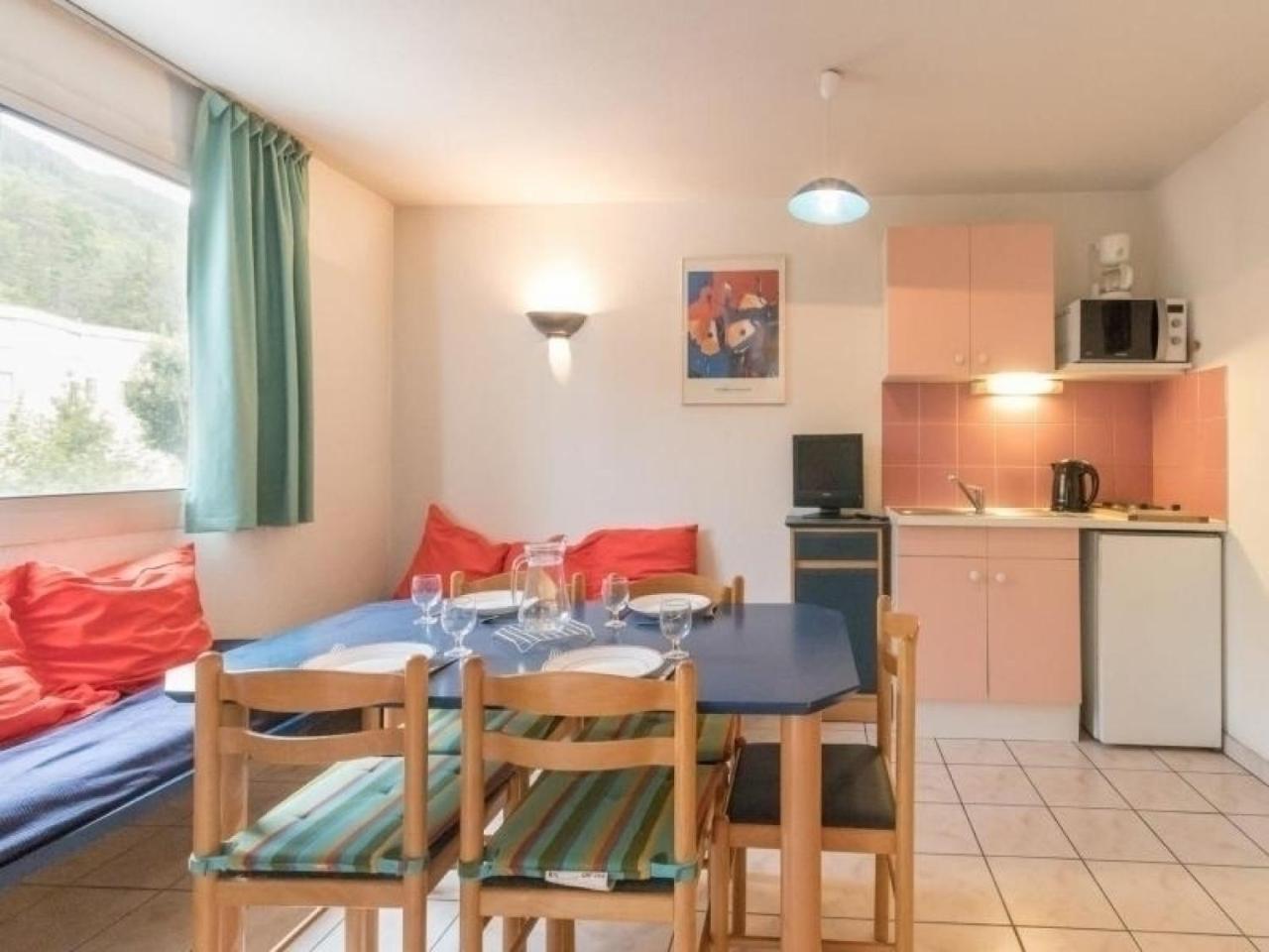2 Pieces Avec Coin Nuit, Balcon, Parking Et Casier A - Proche Telecabine Et Centre - Fr-1-330c-16